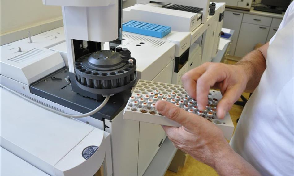 2013-3-25-741A_Lab 014 (Large).jpg